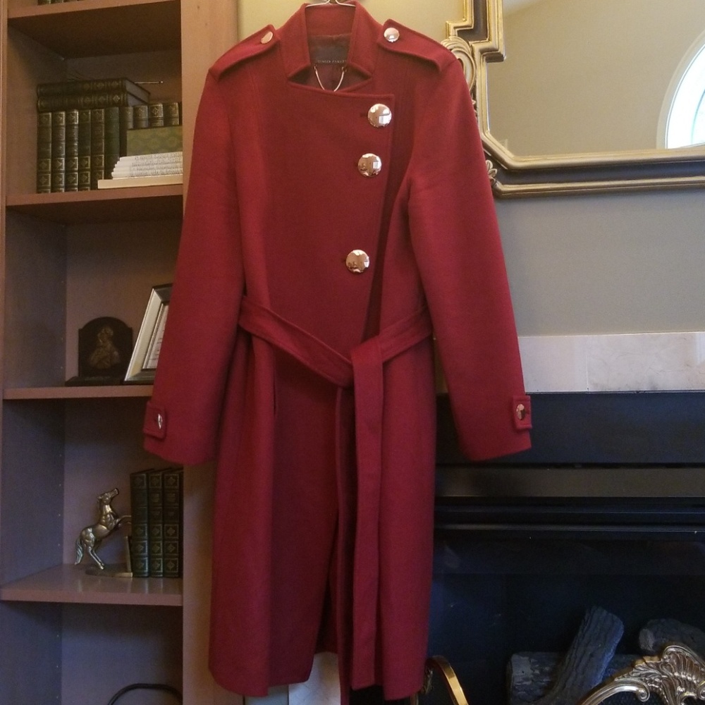 Ginger & smart red coat with rose gold buttons